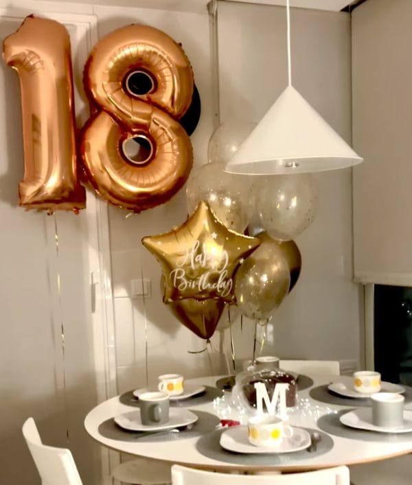 Composición Cumpleaños tonos dorados - Imagen 2
